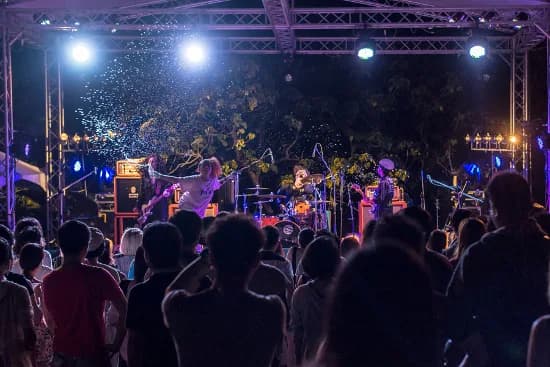 台湾人アーティストだけではなく、アメリカ・香港・フランス・韓国そして日本と世界中からアーティストが参加しています。