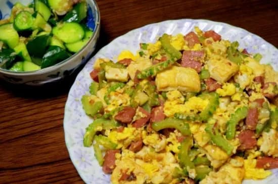 沖縄料理「ゴーヤーチャンプルー」