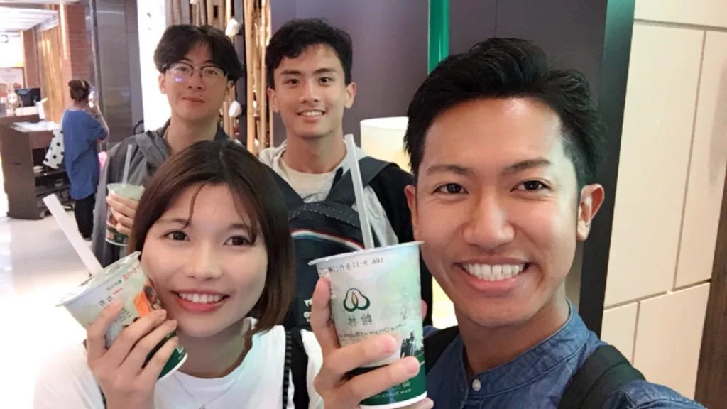 台湾に着き、迎えに来てくれてその後ご飯を食べに行った時の写真