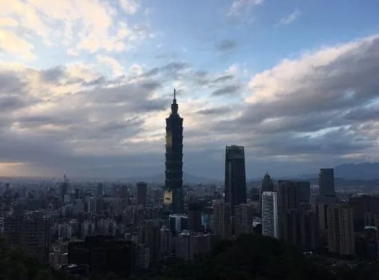 象山から見た台湾の写真