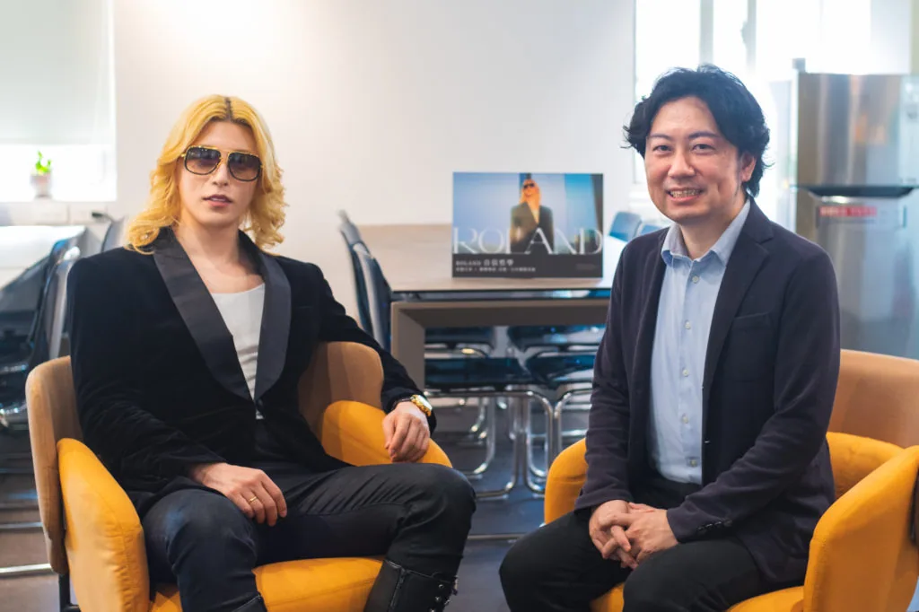 ローランドさんにCEO秋山が単独インタビュー 台湾PressPlayオンライン講座「自信の哲学」講師に