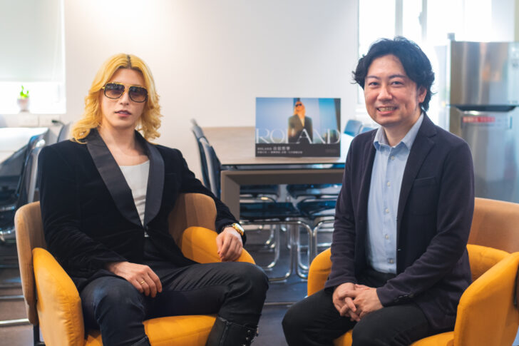 ローランドさんにCEO秋山が単独インタビュー 台湾PressPlayオンライン講座「自信の哲学」講師に